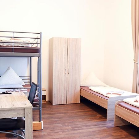 Fmm Hostel Memmingerberg Ngoại thất bức ảnh