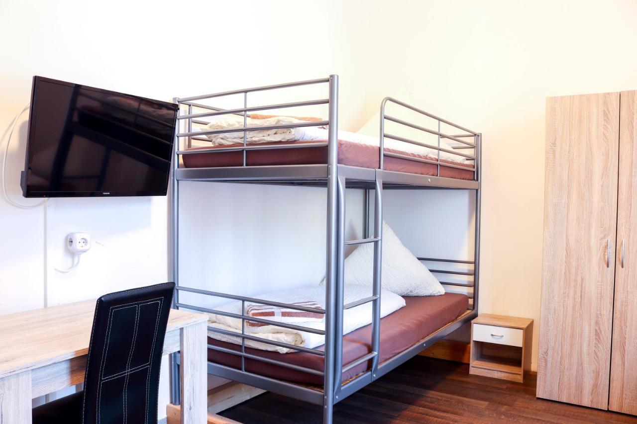 Fmm Hostel Memmingerberg Ngoại thất bức ảnh
